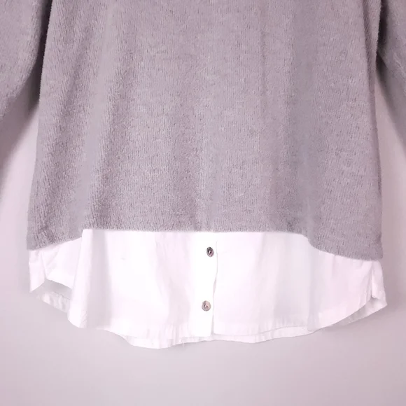 Chic Gray Crew Neck Sweater with Layered Hem - Picture 7 of 10